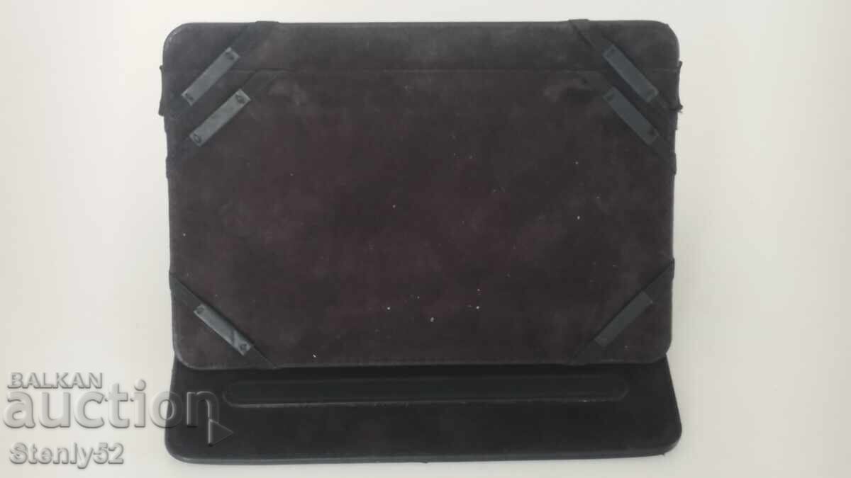 Tablet case, stand, used with price 10.00 BGN | € 5.11