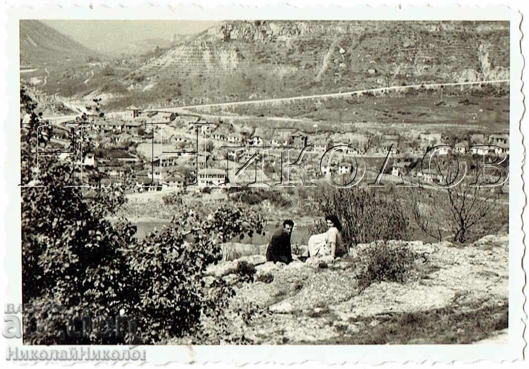 1943 SMALL OLD PHOTO V. TARNOVO MILITARY ON TSAREVETS E664 1943 SMALL OLD PHOTO V. TARNOVO MILITARY ON TSAREVETS E664