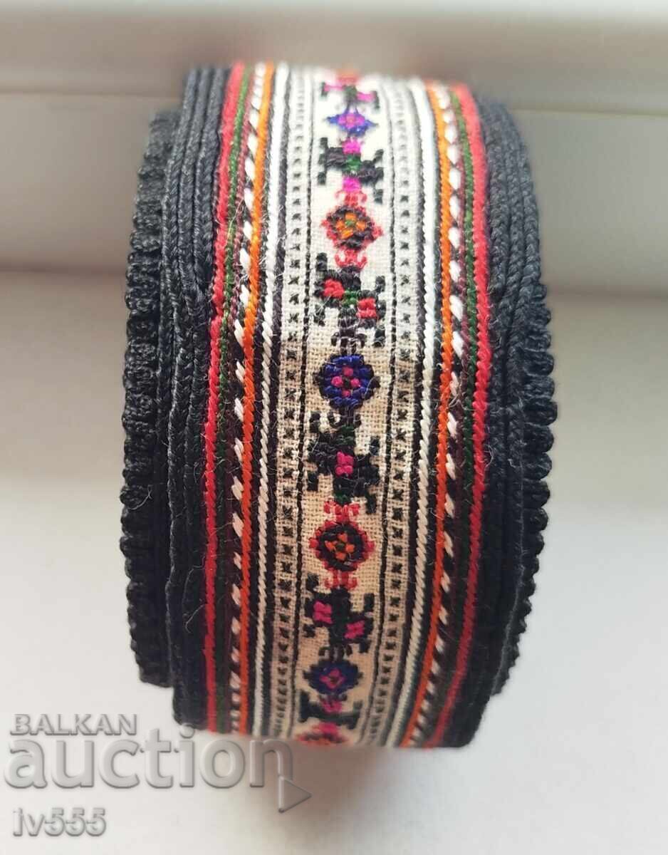 VÂND CENTURĂ AUTENTICĂ DIN STEJAR CU BRODERII PENTRU COSTUM POPULAR ȘI PAFTALE cu preț € 100.00 | 195.58 BGN