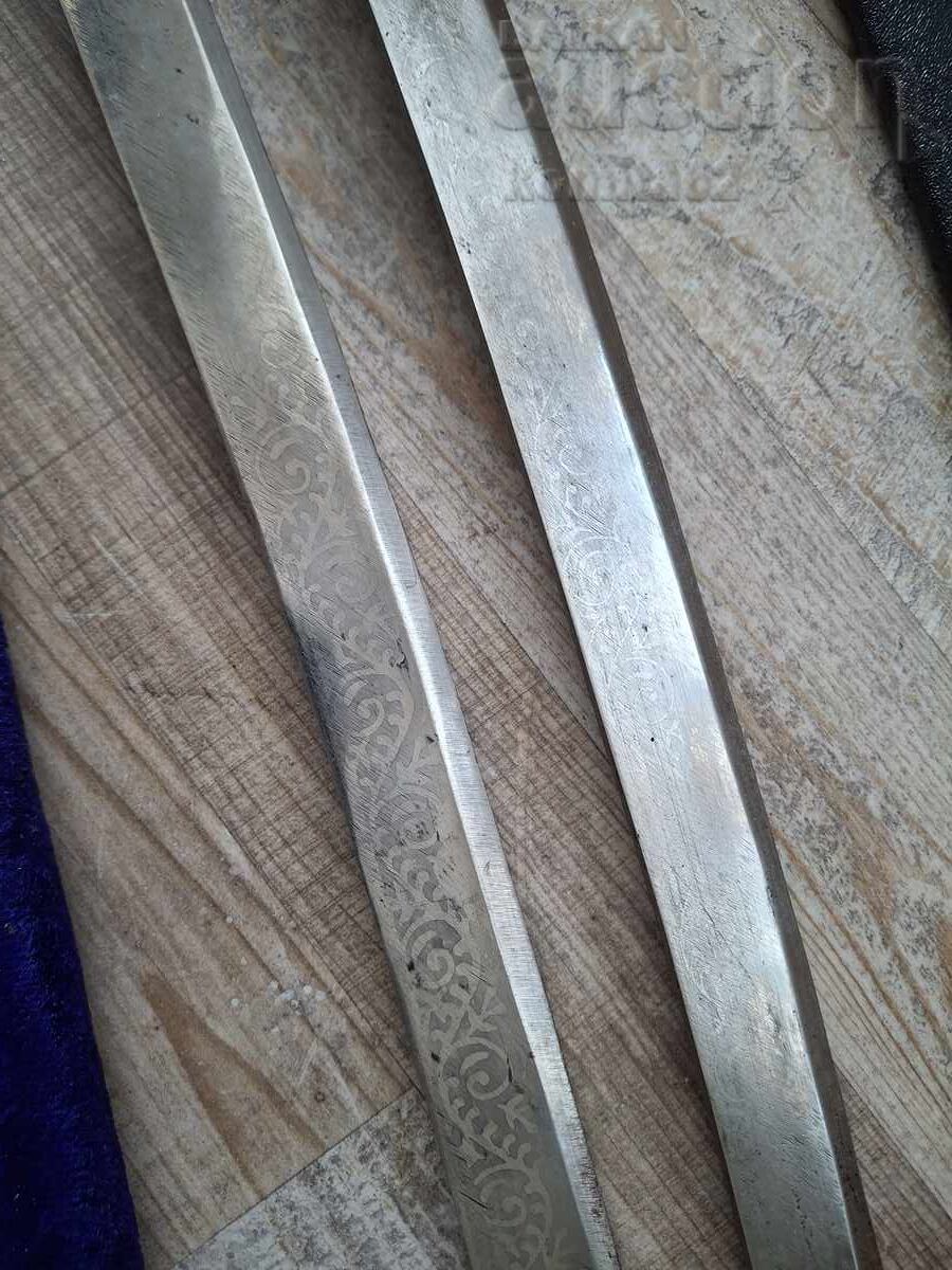 Delivery of Checkers, saber, yataghan, shamshir, palash, karakulak