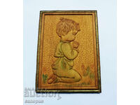 Poză veche din lemn cu ramă - băiat - sculptură în lemn