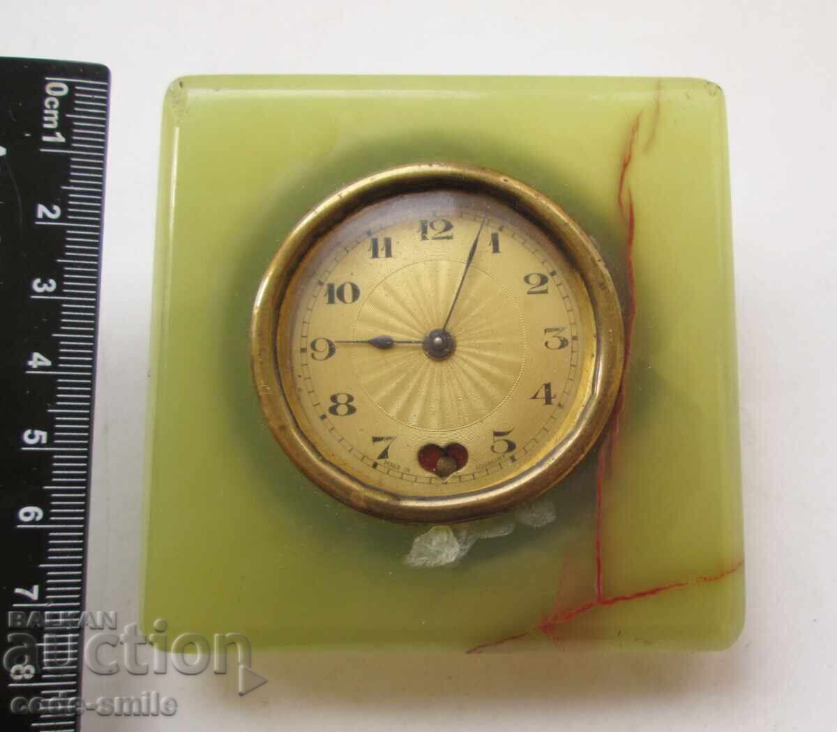 Интересен стар настолен преносим часовник от Алабастър - 7 Интересен стар настолен преносим часовник от Алабастър - 7