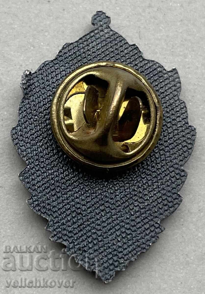 42290 Bulgaria Hunting Badge Tsar Hunting Club on pin 90s with price 50.00 BGN | € 25.56