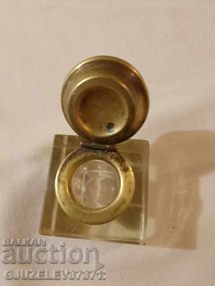 Μελανωτήριο κρυστάλλινο γυαλί ορείχαλκος 19ος αιώνας με τιμή 500.00 BGN | € 255.65