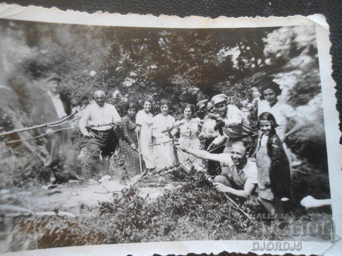 30.V. 1938 год., с. Веселиново, Над "Скока", на шишъ-кебабъ