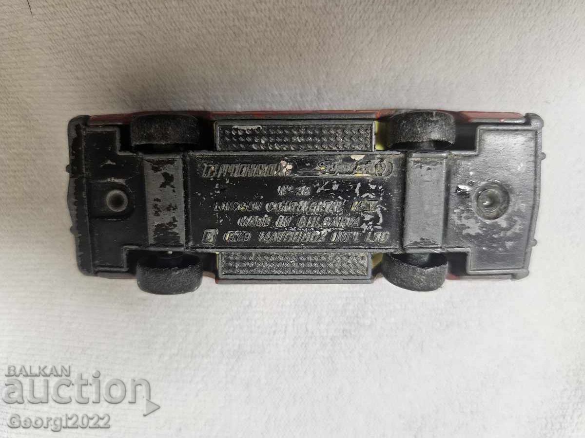 Livrarea MACHBOKS BYLGARIYA MATCHBOX BULGARIA LINCOLN CONTINENTAL Livrarea MACHBOKS BYLGARIYA MATCHBOX BULGARIA LINCOLN CONTINENTAL