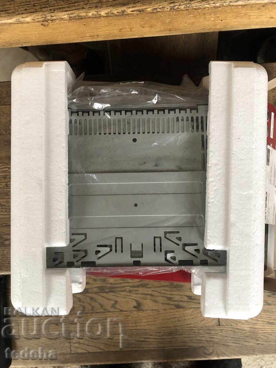 PIONEER MVH-X580BT - NOU cu preț 23.00 BGN | € 11.76