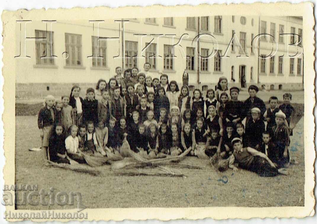 ΜΙΚΡΗ ΠΑΛΙΑ ΦΩΤΟΓΡΑΦΙΑ ΜΙΧΑΛΤΣΙ ΤΡΟΥΝΤΟΝΤΕΝ "ΣΕΠΤΕΜΒΡΙΕ" Ε686