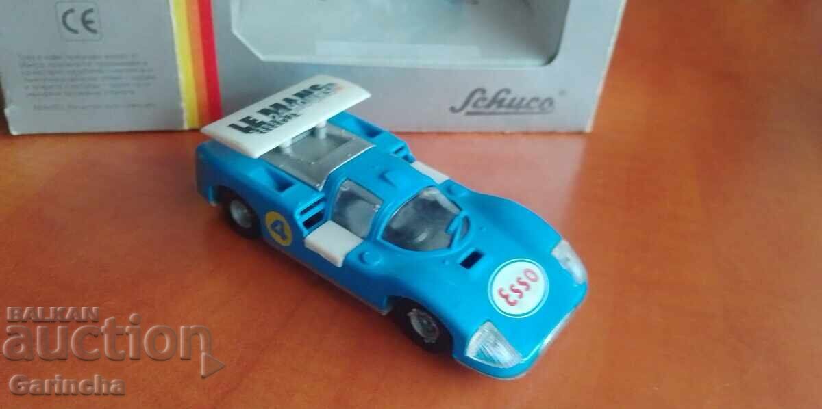 Model Chaparral 1/43 Bulgaria cu preț 32.00 BGN | € 16.36