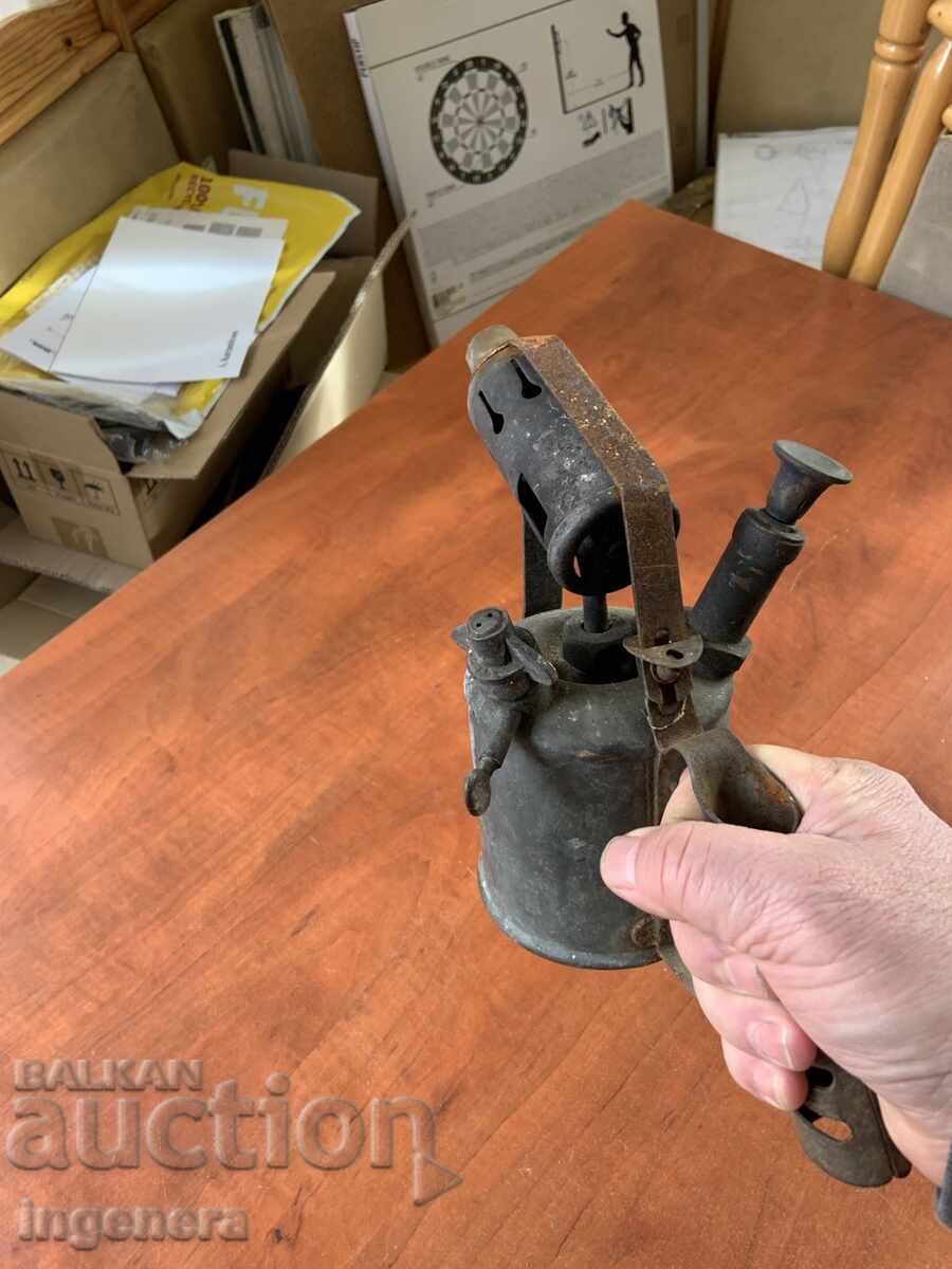 Παράδοση ΒΕΝΖΙΝΟΛΑΜΠΑ ΚΑΥΣΤΗΡΑΣ ΑΠΟ ΠΑΛΙΟ ΥΛΙΚΟ Παράδοση ΒΕΝΖΙΝΟΛΑΜΠΑ ΚΑΥΣΤΗΡΑΣ ΑΠΟ ΠΑΛΙΟ ΥΛΙΚΟ