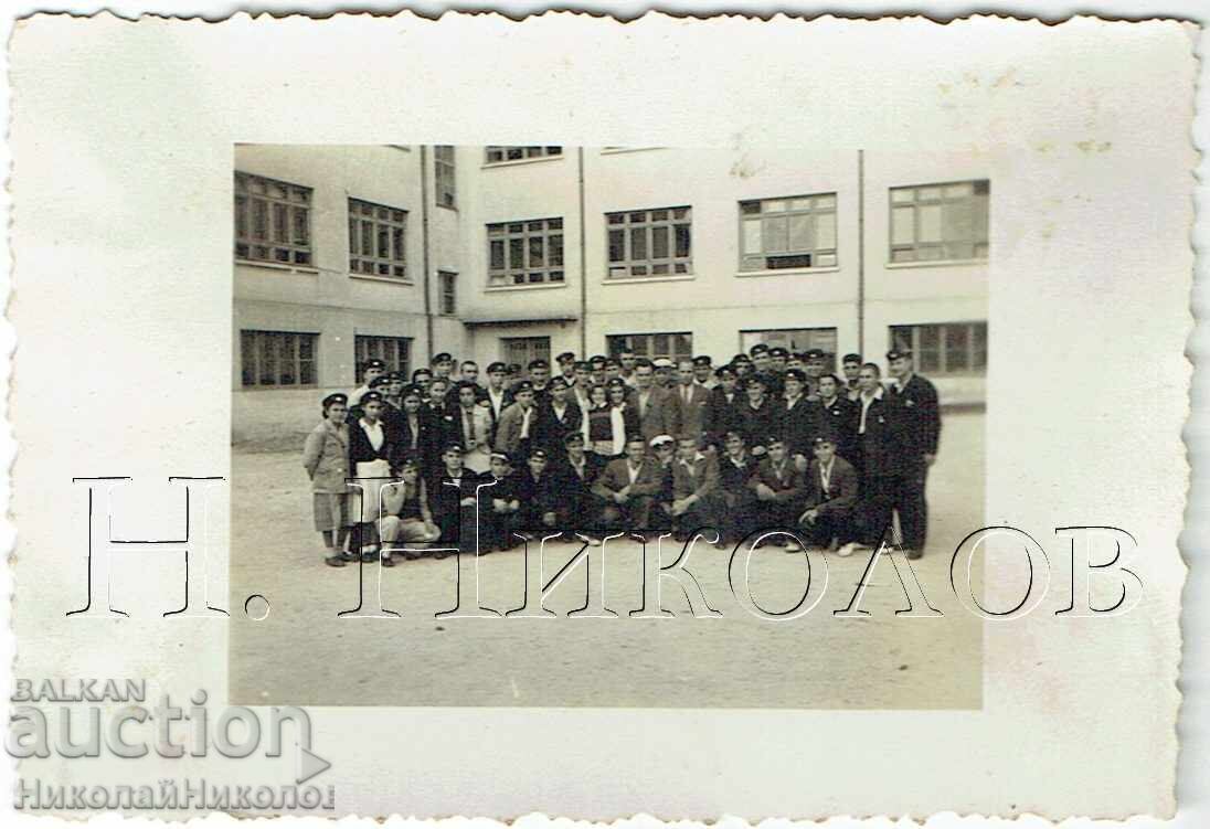 1949 ΜΙΚΡΗ ΠΑΛΙΑ ΦΩΤΟΓΡΑΦΙΑ ΒΑΡΝΑ ΤΕΧΝ. ΓΥΜΝΑΣΙΟ VII ΤΑΞΗ Ε693