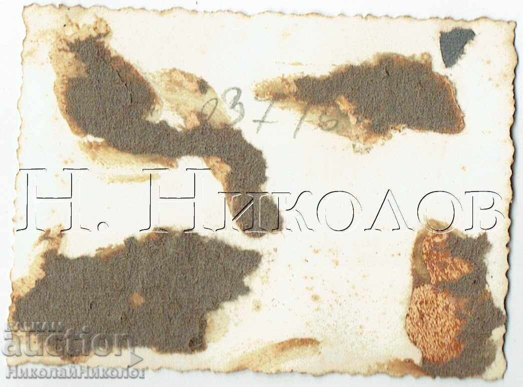 1949 МАЛКА СТАРА СНИМКА ВАРНА МОРСКАТА ГРАДИНА Е694 с цена 2.00 лв. | € 1.02