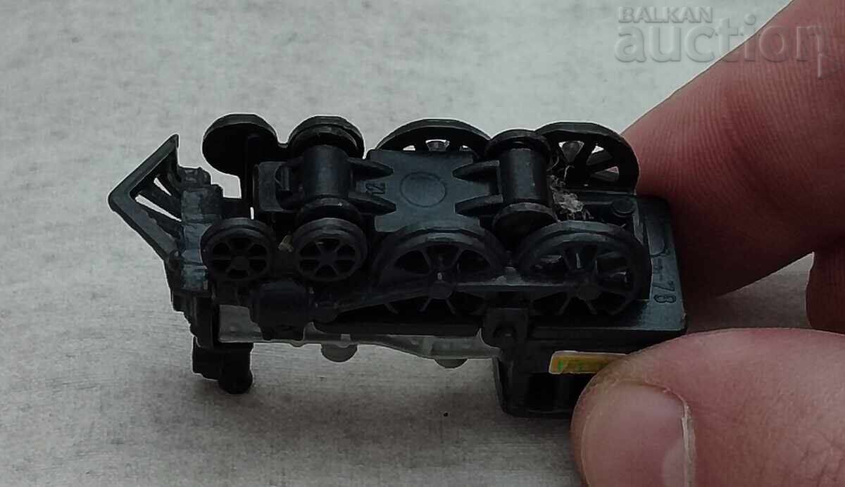 Παράδοση ΛΟΚΟΜΟΤΙΒ ΣΟΚΟΛΑΤΕΝΙΟ ΑΥΓΟ KINDER 1993 g