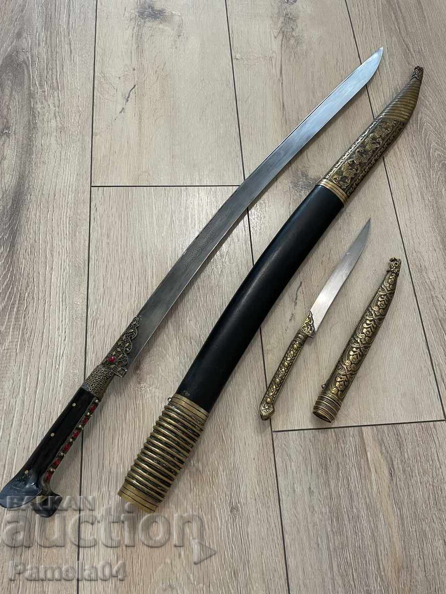 Licitație Iatagan, iatagan nou, carambit, cuțit