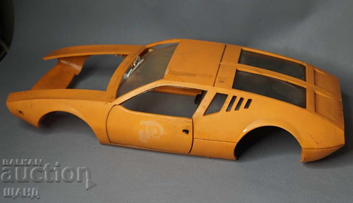 Аукцион De tomaso Стара пластмасова играчка модел спортна кола