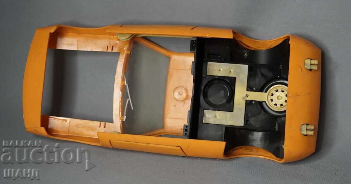 De tomaso Стара пластмасова играчка модел спортна кола - 5