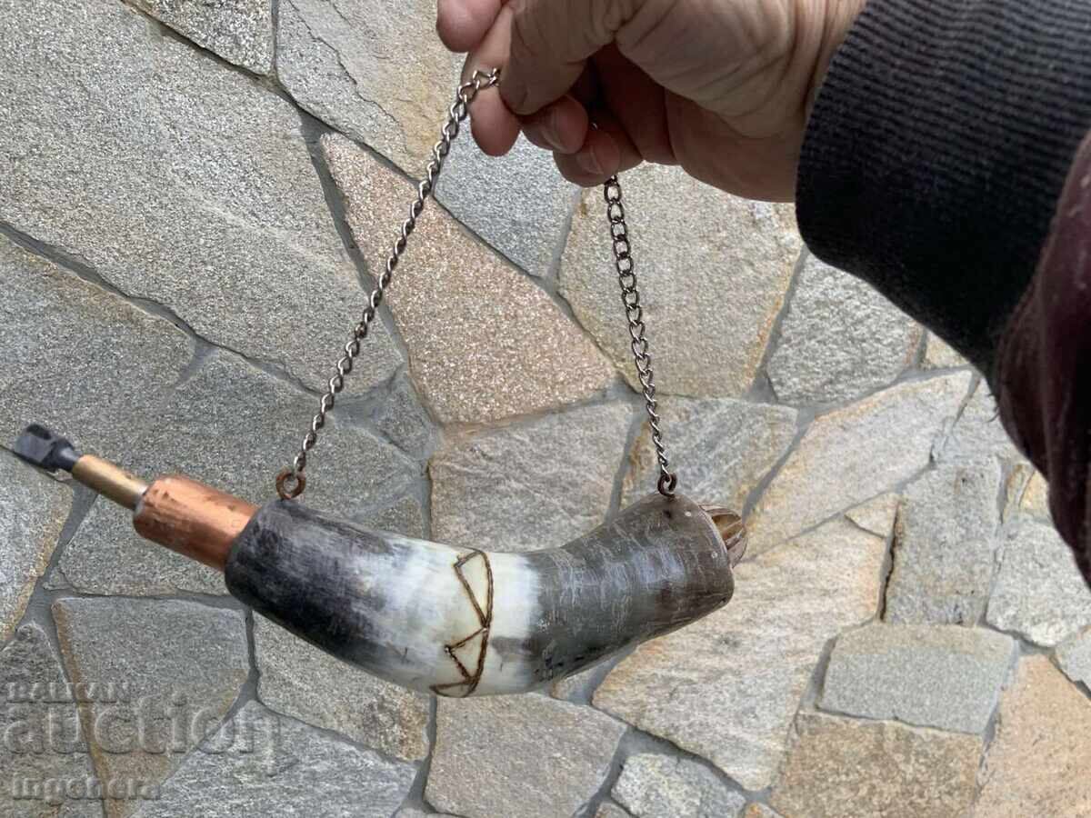 POWDER HORN (made) FROM HORN POWDER HORN (made) FROM HORN