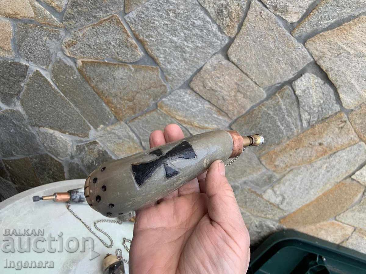 БАРУТНИЦА ОТ РОГ-КРЪСТЪТ с цена 125.00 лв. | € 63.91 БАРУТНИЦА ОТ РОГ-КРЪСТЪТ с цена 125.00 лв. | € 63.91