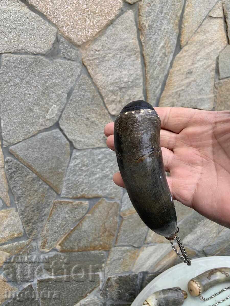 ΒΑΡΟΥΤΝΙΤΣΑ ΑΠΟ ΚΕΡΑΤΟ-ΜΑΥΡΟ ΜΑΡΓΑΡΙΤΑΡΙ