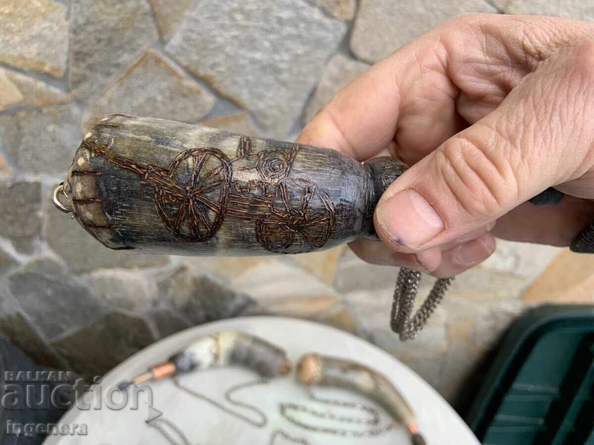 БАРУТНИЦА ОТ РОГ-ЧЕРЕШОВОТО ТОПЧЕ с цена 135.00 лв. | € 69.02 БАРУТНИЦА ОТ РОГ-ЧЕРЕШОВОТО ТОПЧЕ с цена 135.00 лв. | € 69.02