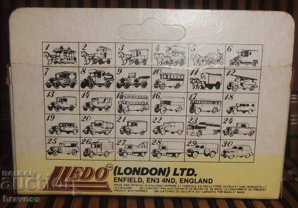 Ένα μεταλλικό καρότσι με τιμή 8.00 BGN | € 4.09