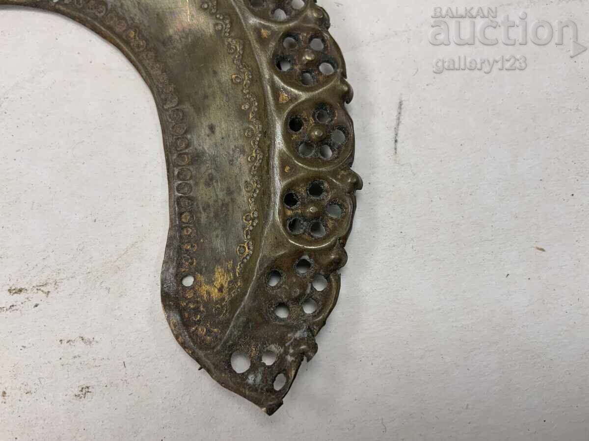 Delivery of Votive halo from an icon