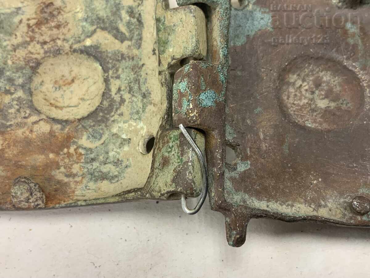 Licitație Pafte renascentiste din bronz turnat Licitație Pafte renascentiste din bronz turnat