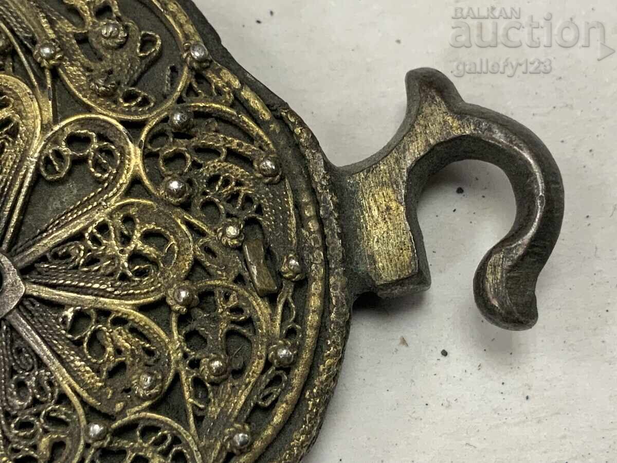 Аукцион Сребро филигран позлата пафта единичка