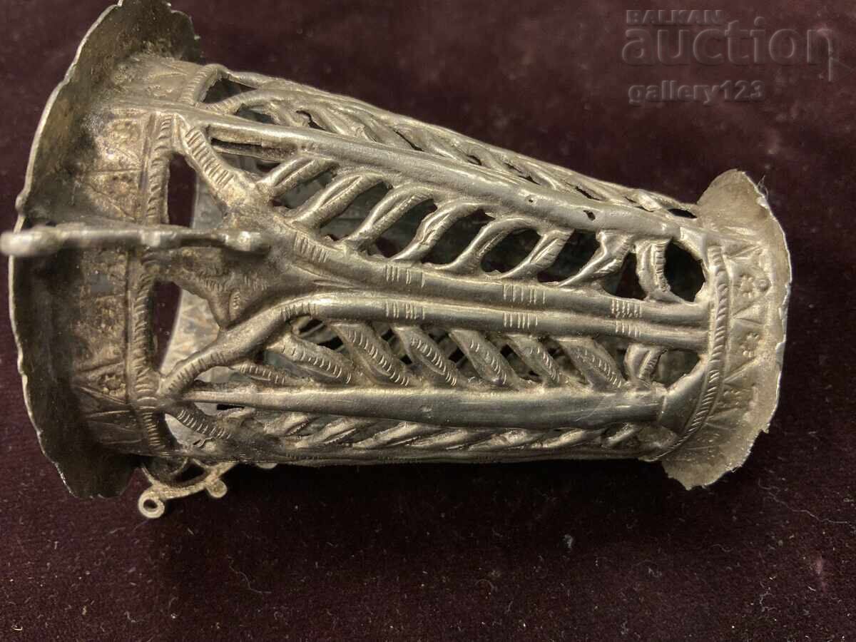 Candelă renaștere de casă argint sculptat forjat cu preț 0.01 BGN | € 0.01