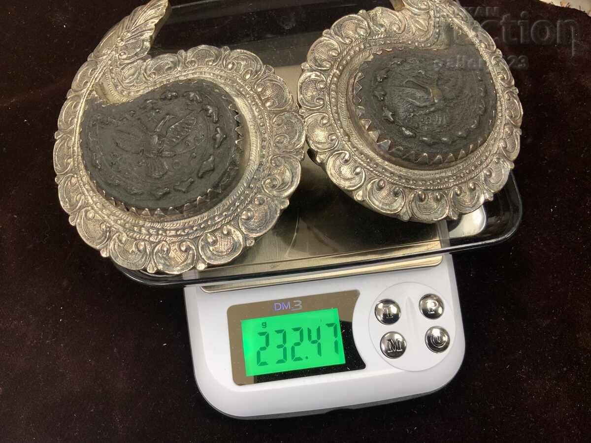 Доставка на Възрожденска пафта сребро сечан кована биволски рог орли