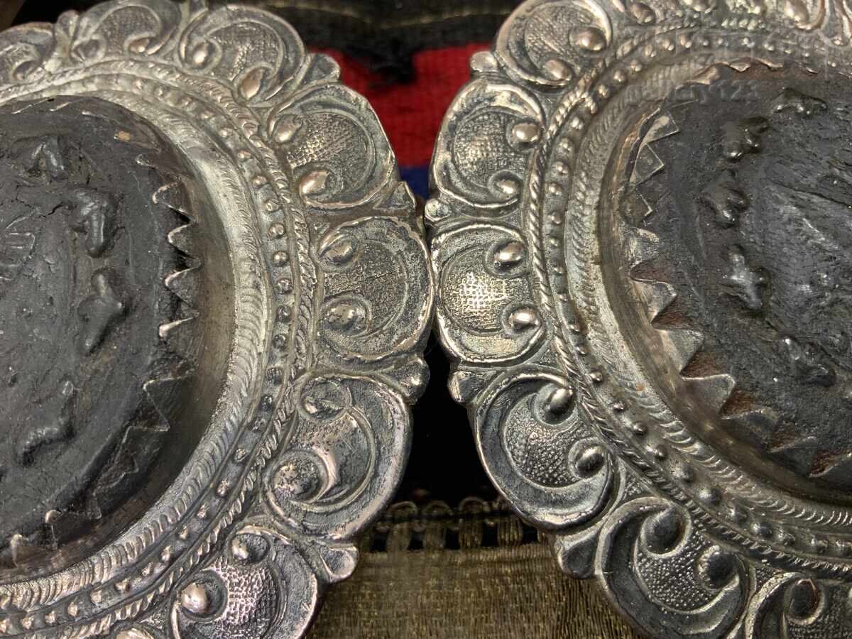 Възрожденска пафта сребро сечан кована биволски рог орли - 6