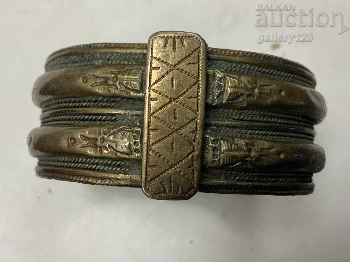 Brățara Revival a lovit argintiu Brățara Revival a lovit argintiu