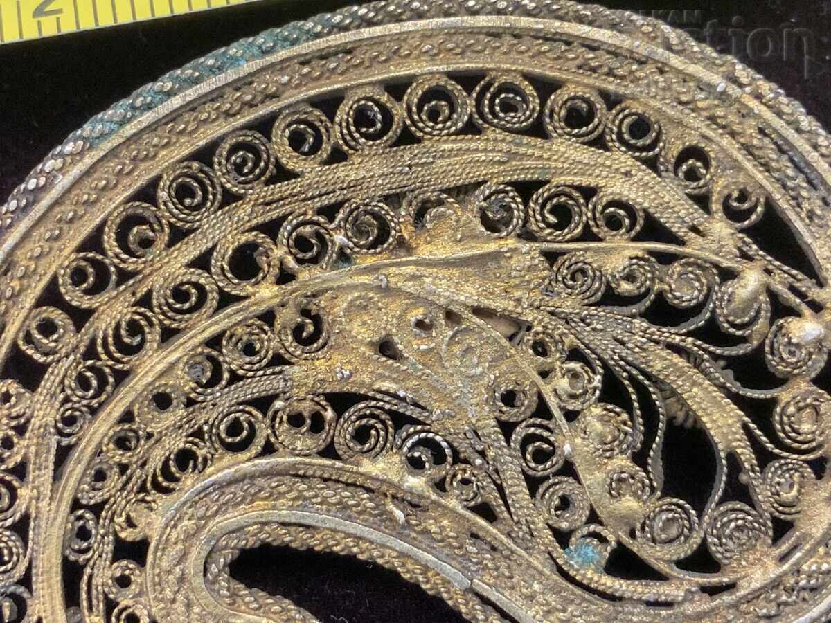 Livrarea Bijuterie renascentistă argint filigran aurire sticlă Livrarea Bijuterie renascentistă argint filigran aurire sticlă