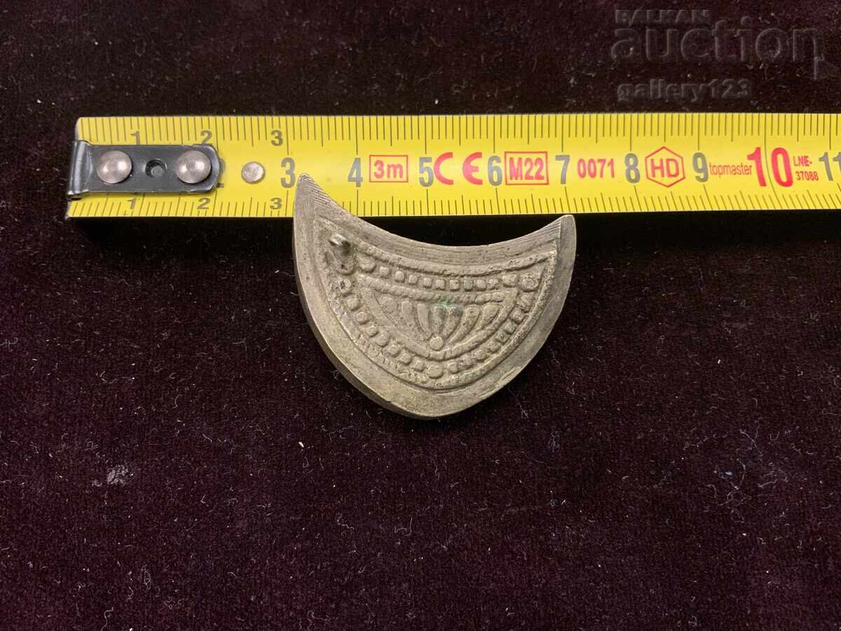 Δημοπρασία Αναγεννησιακό κόσμημα ασήμι κομμένο καλοκαίρι και σφυρήλατο Δημοπρασία Αναγεννησιακό κόσμημα ασήμι κομμένο καλοκαίρι και σφυρήλατο