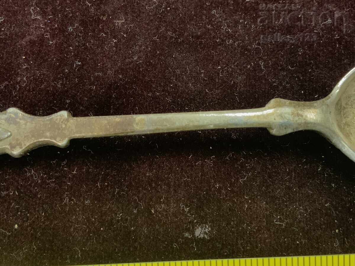 Δημοπρασία Αναγεννησιακό ασημένιο κουτάλι, φιλιγκράν, σκαλιστό Δημοπρασία Αναγεννησιακό ασημένιο κουτάλι, φιλιγκράν, σκαλιστό