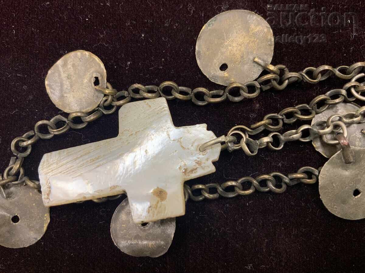 Доставка на Възрожденски божигробски седефен кръст синджир