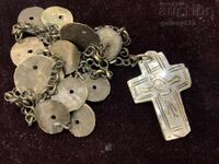 Cruce de sidef de la Sfântul Mormânt, cu lanț, din perioada Renașterii