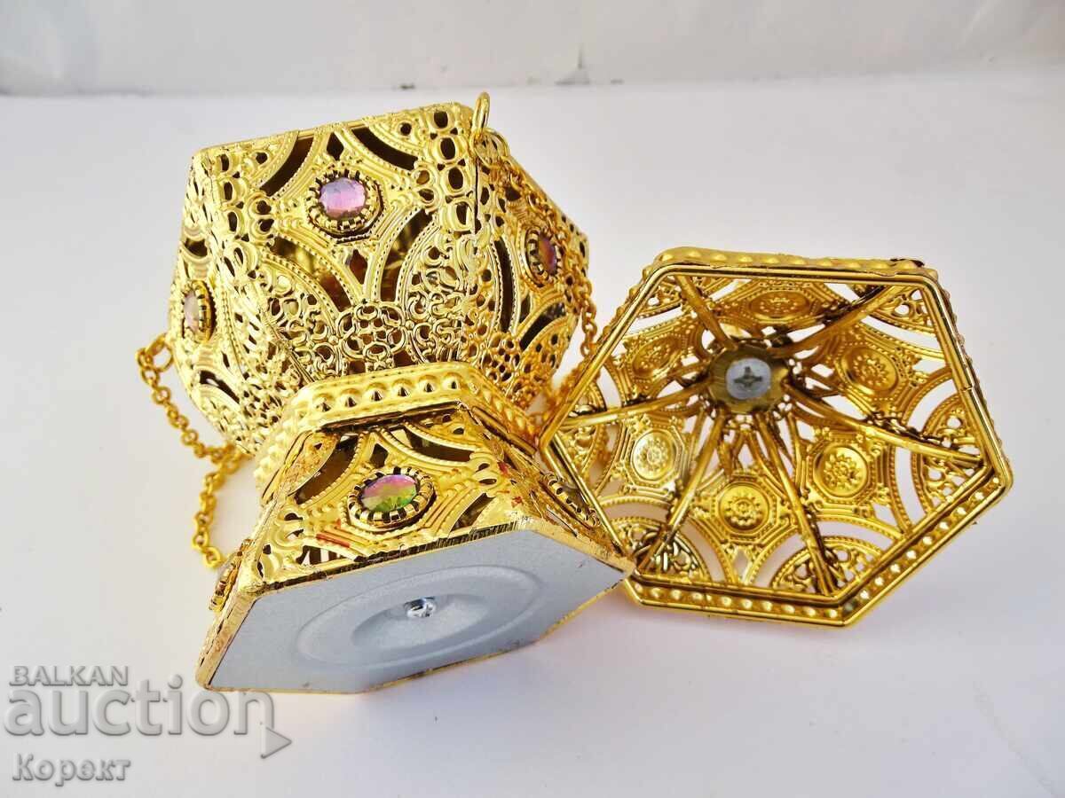 Auction  Bronze censer with stones