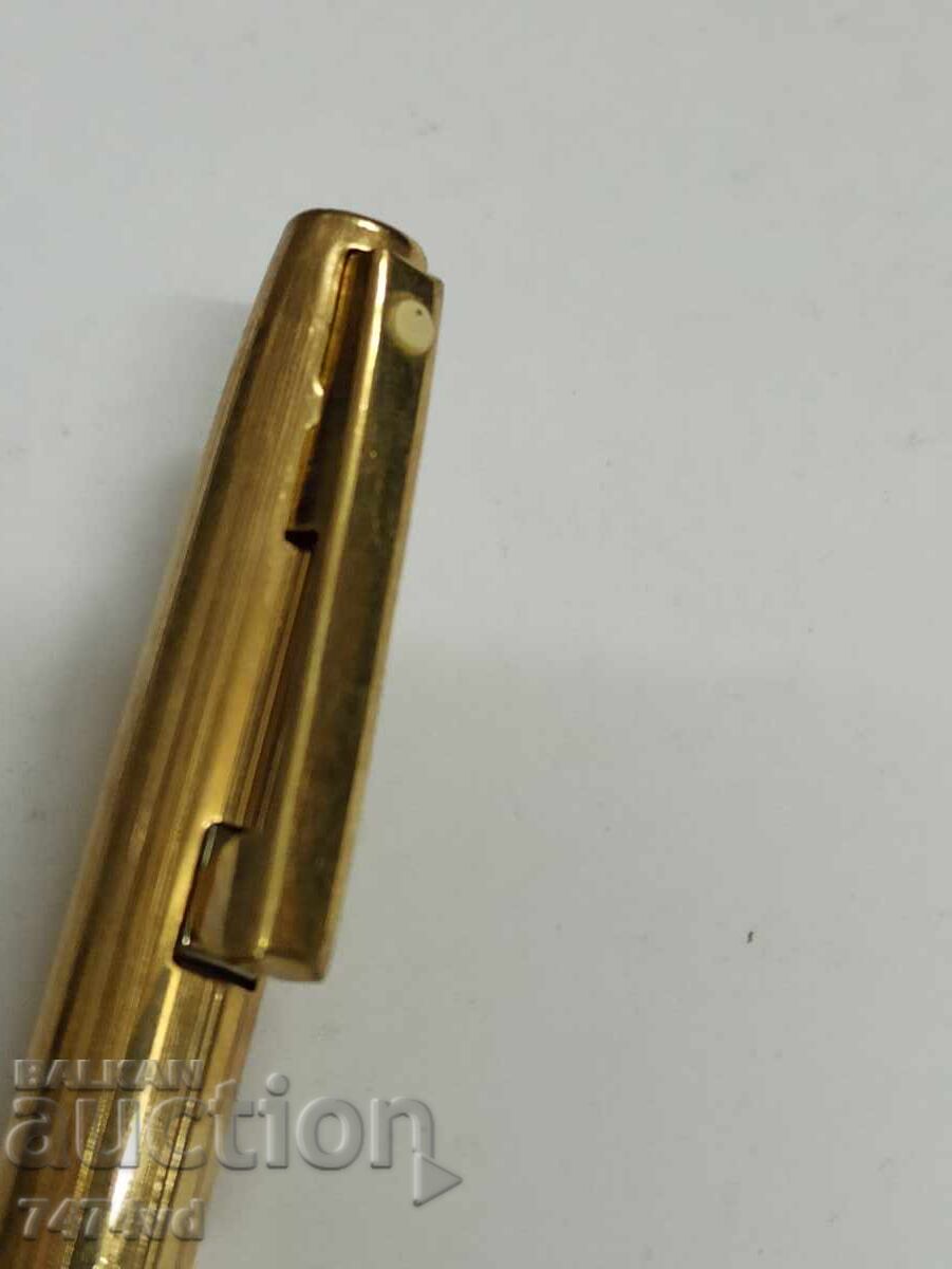 Auction Collector's Gold Plated Fountain Pen 12K - Sheaffer U.S.A Auction Collector's Gold Plated Fountain Pen 12K - Sheaffer U.S.A