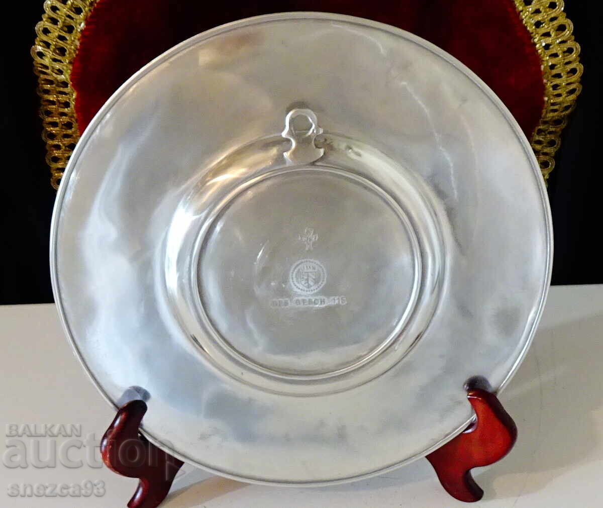 Farfurie de staniu cu caravană comercială, călăreți, armată - 6