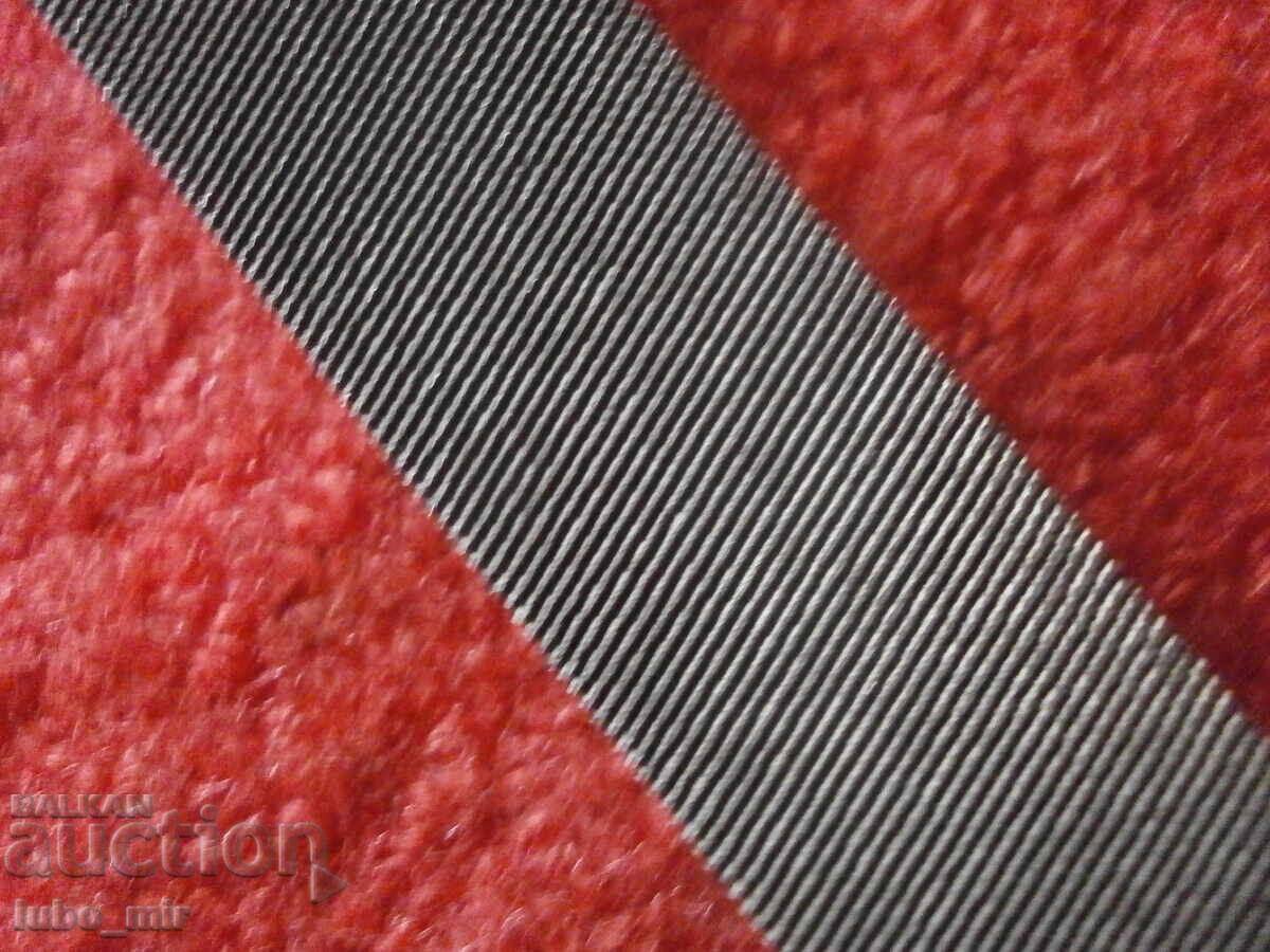 Доставка на СТАРА ШВЕЙЦАРСКА ПИЛА ЗА МЕТАЛ - ПОЛУОБЛА