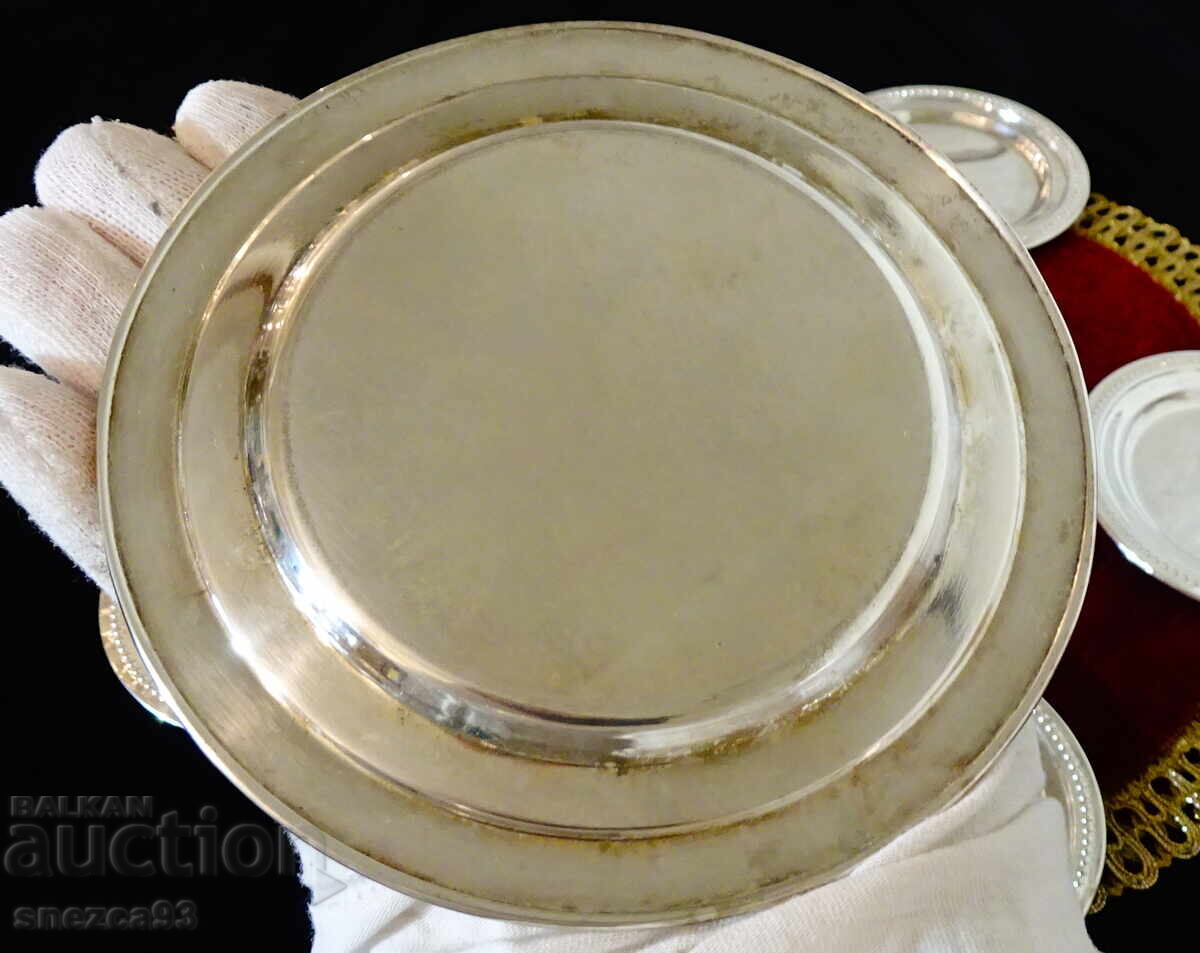 Посребрени бронзови чинии,перлен релеф. - 5