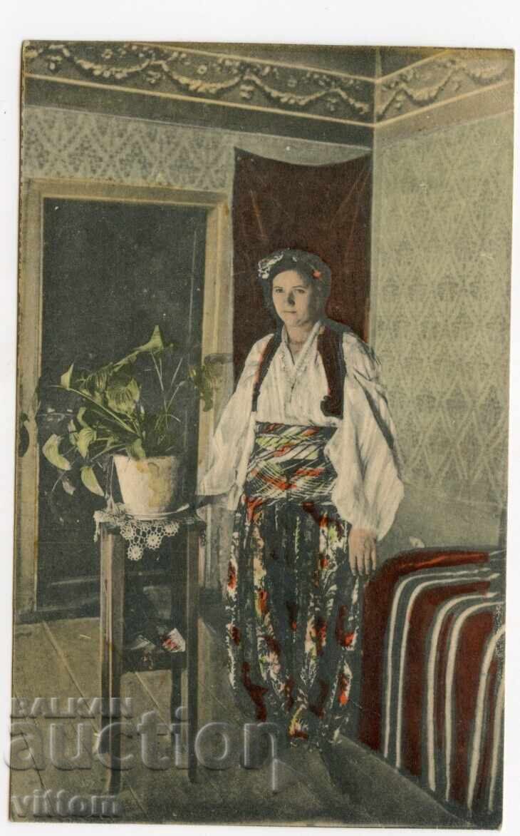 Македонка ПСВ носия етнография бит картичка Македония Македонка ПСВ носия етнография бит картичка Македония