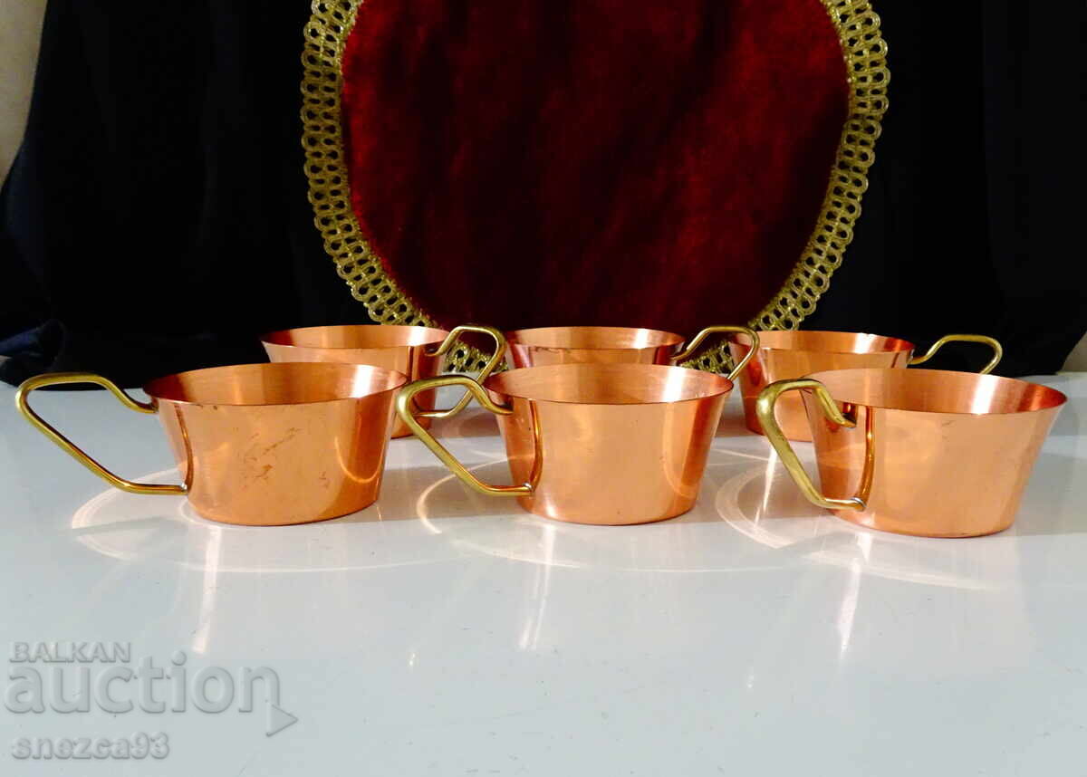 Χάλκινα φλιτζάνια, καθαρός κόκκινος χαλκός, χάλκινη λαβή με τιμή 54.00 BGN | € 27.61
