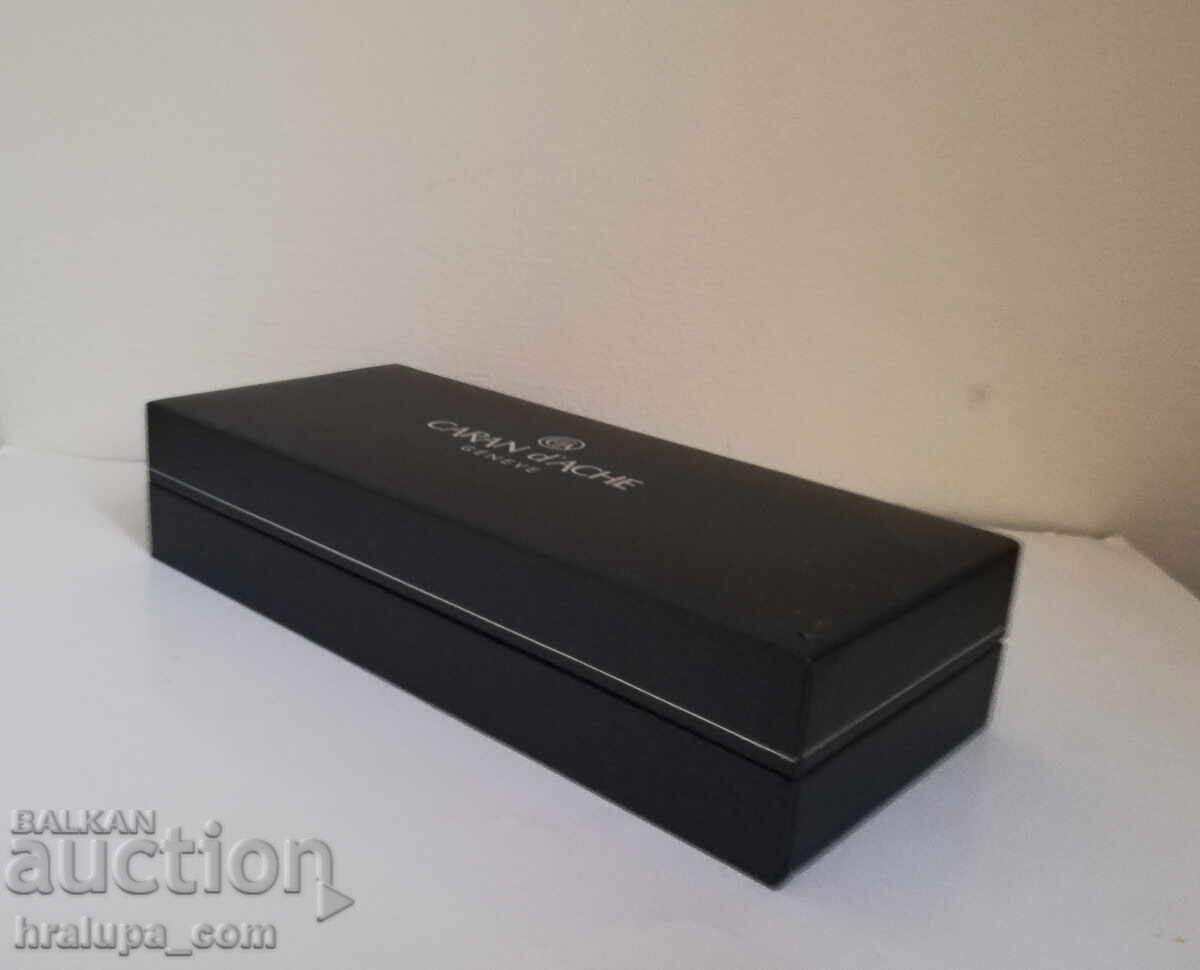 Licitație Cutie pentru pixuri Caran d'Ache Licitație Cutie pentru pixuri Caran d'Ache