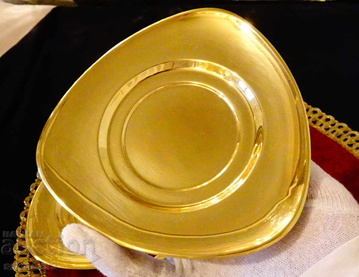 Μεταλλικά πιάτα, επιχρυσωμένα, σετ 4 τεμαχίων