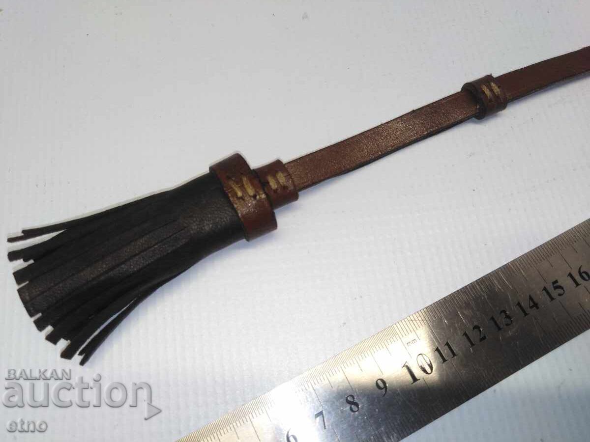 КОЖЕН ТЕМЛЯК ЗА ЩИК ,НОЖ,САБЯ с цена € 27.00 | 52.81 лв.