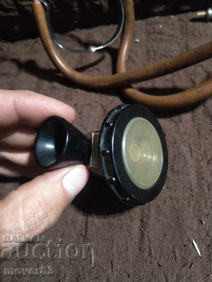 Παράδοση Παλαιό ιατρικό εργαλείο. Στηθοσκόπιο. Ανταλλακτικά Παράδοση Παλαιό ιατρικό εργαλείο. Στηθοσκόπιο. Ανταλλακτικά