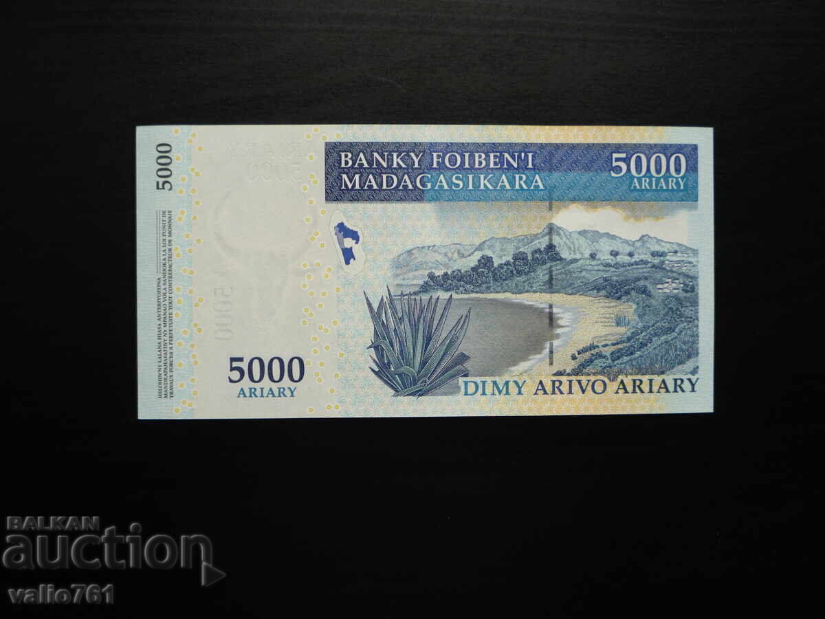 MADAGASCAR 5000 5 000 ARIARY 2009 NOU UNC cu preț € 6.00 | 11.74 BGN
