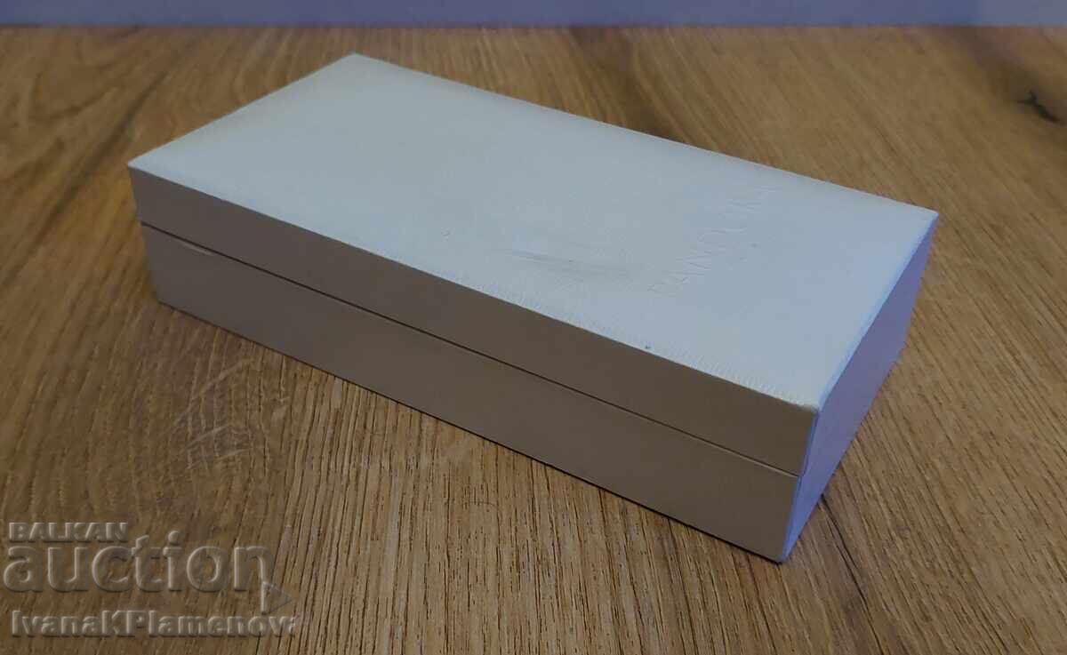 Кутия луксозна за ценители с цена 16.00 лв. | € 8.18